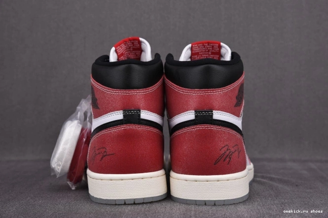 Rep HIGH ROOM X OG JORDAN TROPHY AIR 1 DA2728-100 0821